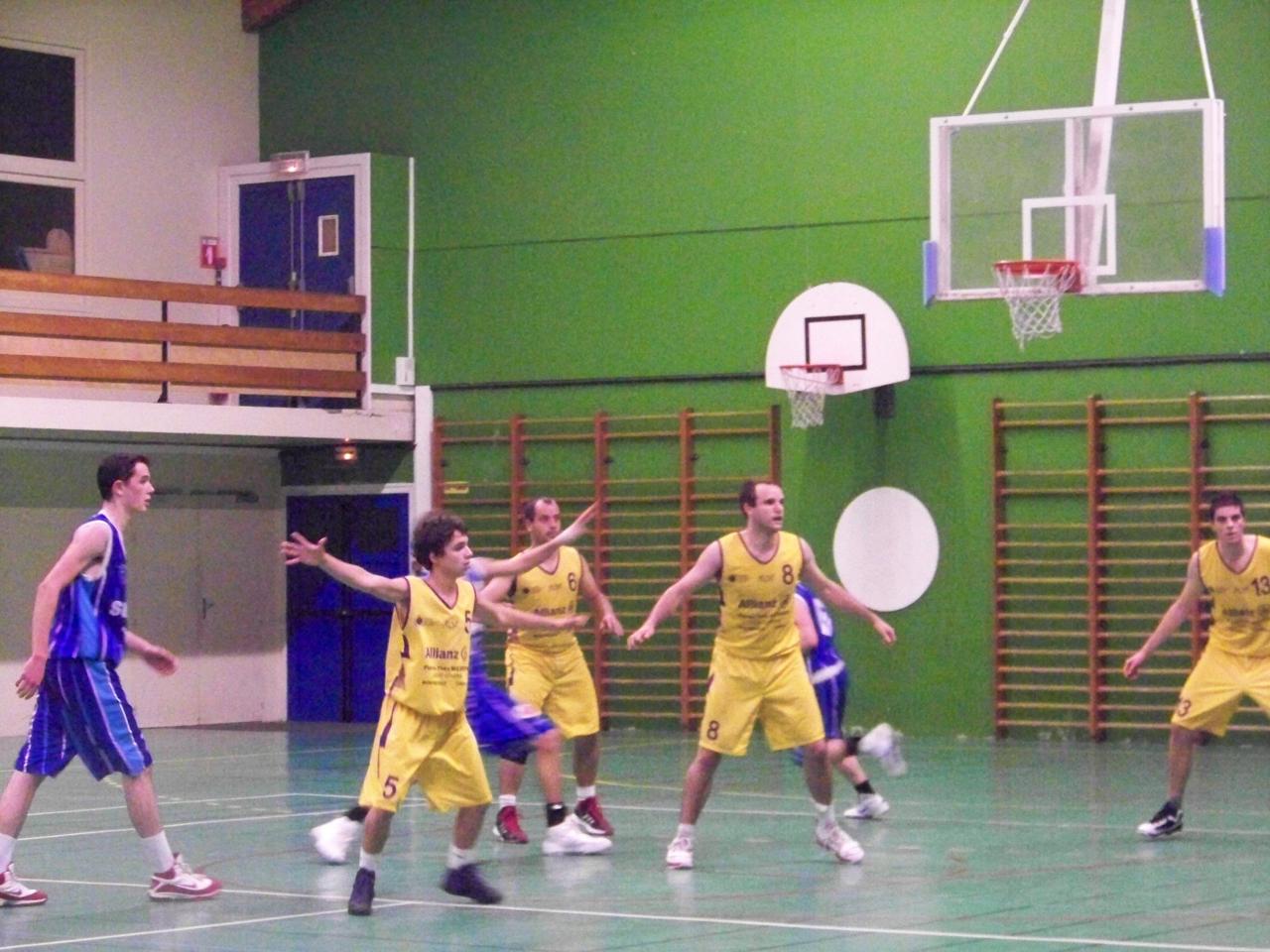	 c. Vihiers Basket